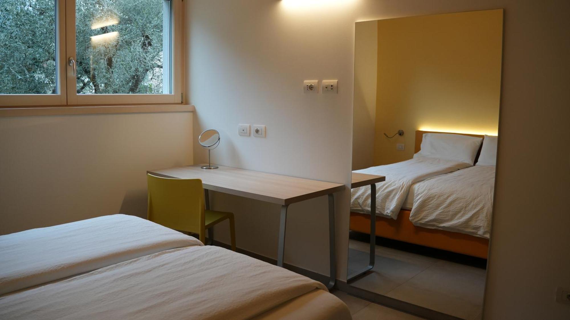 Casa Maria Apartments Riva del Garda Quarto foto