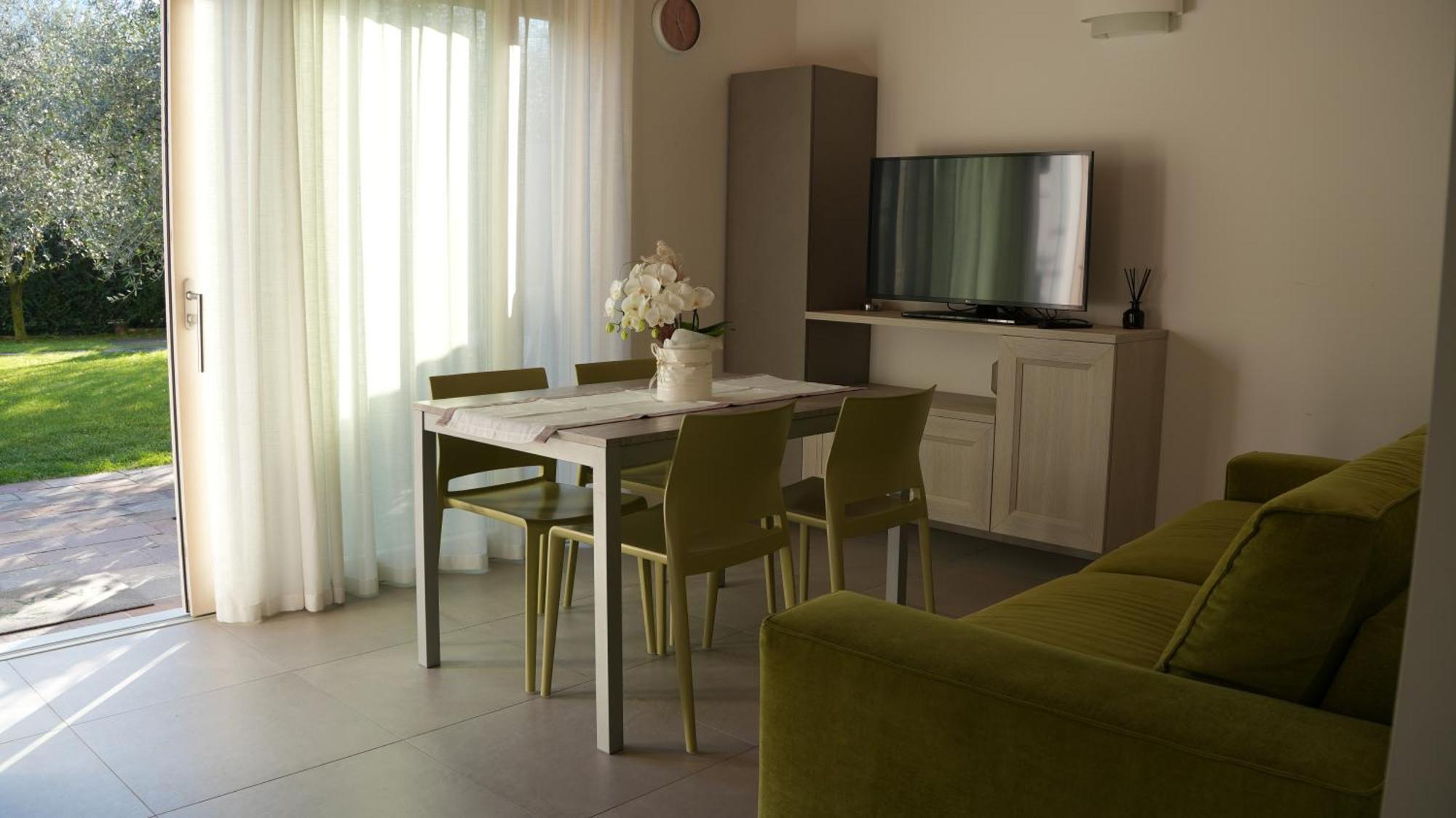 Casa Maria Apartments Riva del Garda Quarto foto